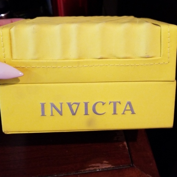 Watch - Picture 3 of 3